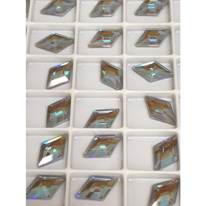 2773 Swarovski Diamond Shape Serene Gray DeLite - OceanNailSupply