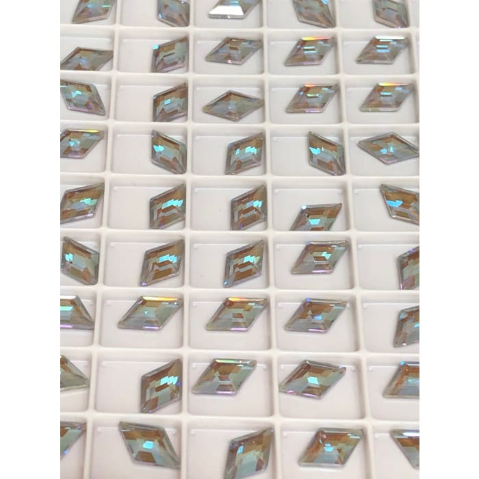 2773 Swarovski Diamond Shape Serene Gray DeLite - OceanNailSupply