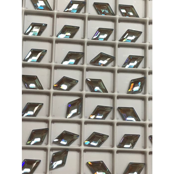 2773 Swarovski Diamond Shape Serene Gray DeLite - OceanNailSupply