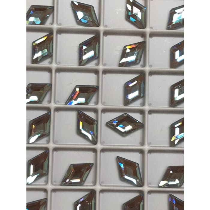 2773 Swarovski Diamond Shape Serene Gray DeLite - OceanNailSupply