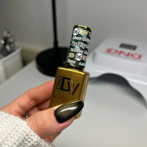 DIVA 9D Cat Eye Glassball #06 - Meow Or Never - OceanNailSupply