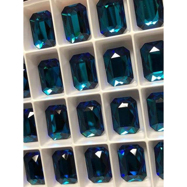 2602 Swarovski Emerald Cut Bermuda Blue - OceanNailSupply