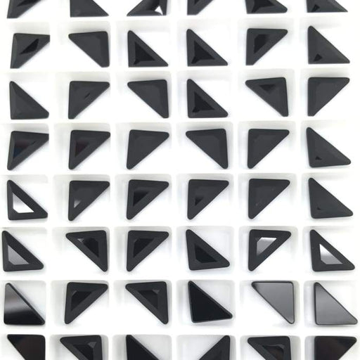 2740 Swarovski Triangle Gamma Jet - OceanNailSupply