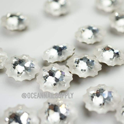 4195 Swarovski Fish Fancy - OceanNailSupply