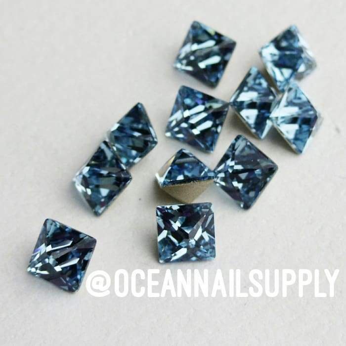 4418 Swarovski Pointed Pyramid Fancy Collection - OceanNailSupply
