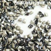 4428 Swarovski Pointed Pyramid Fancy Collection - OceanNailSupply