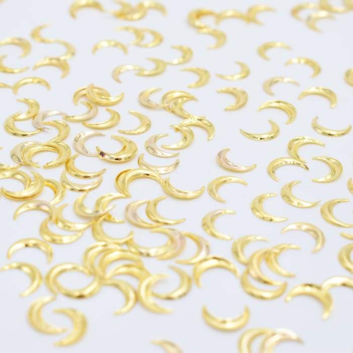 Japanese Decoration - Gold Crescent Moon - OceanNailSupply