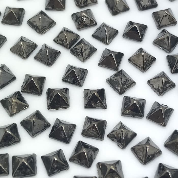 Solid Metal Pyramid Studs silver/gold/rose gold/gun metal 10pcs - OceanNailSupply