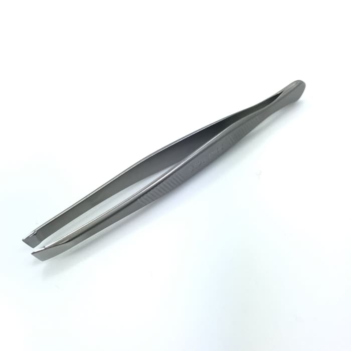 Tools - Tweezer Eyebrow Tweezers wide slant 10/3 - OceanNailSupply